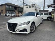 2019 Toyota Crown Hybrid