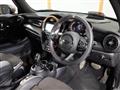 2021 BMW MINI