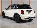 2021 BMW MINI