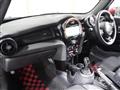 2019 BMW MINI