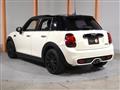 2019 BMW MINI