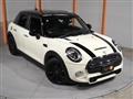 2019 BMW MINI