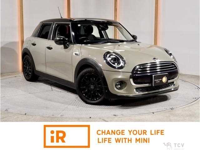 2020 BMW MINI