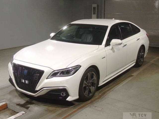 2019 Toyota Crown Hybrid