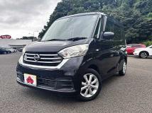2017 Nissan ROOX