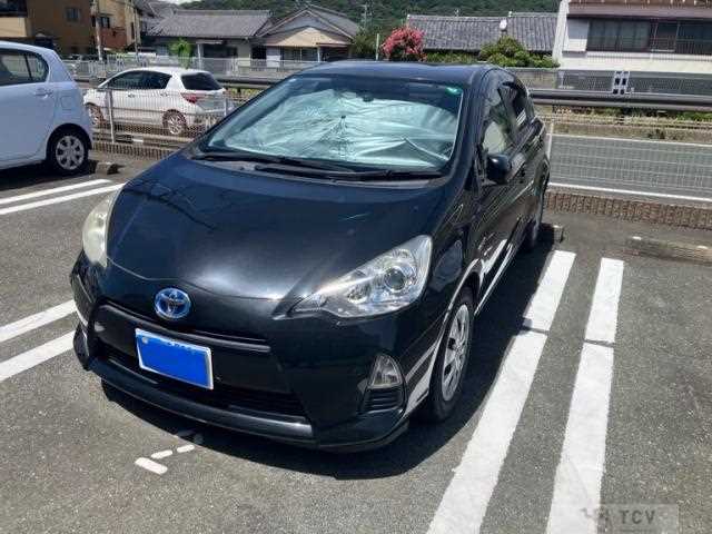 2013 Toyota AQUA