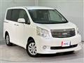 2011 Toyota Noah