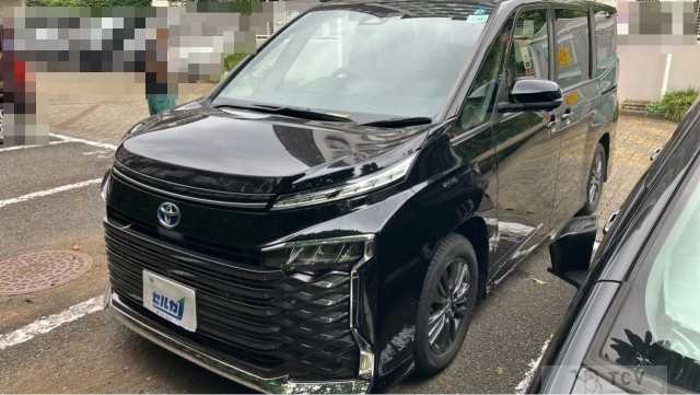 2023 Toyota Voxy