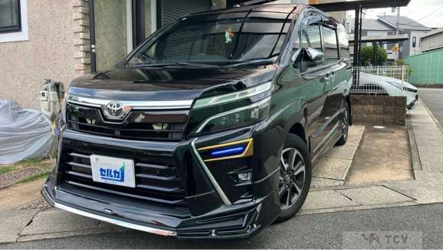 2020 Toyota Voxy