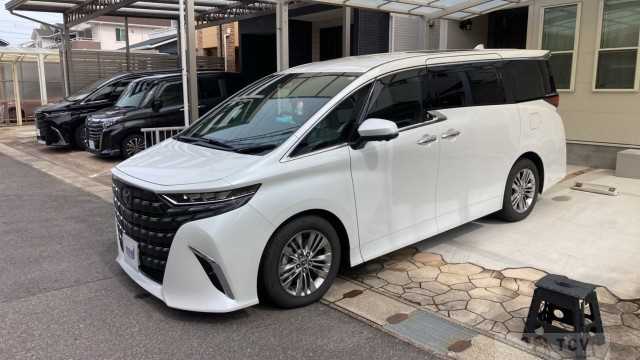 2025 Toyota Alphard G