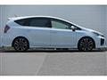 2015 Toyota PRIUS α