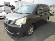 2011 Toyota Noah