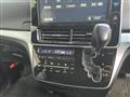 2016 Toyota Estima