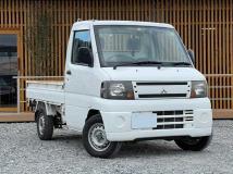 2011 Mitsubishi Minicab Truck