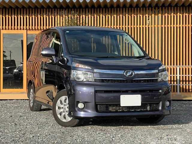 2011 Toyota Voxy