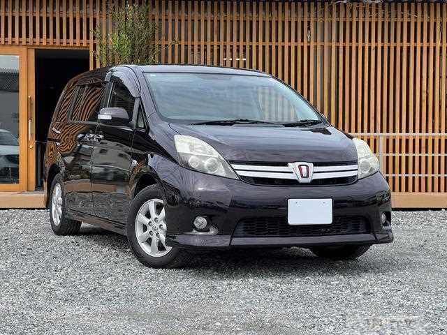 2013 Toyota Isis