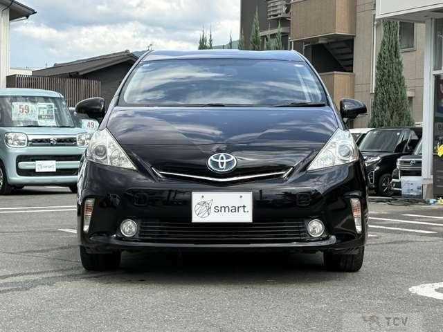 2013 Toyota PRIUS α