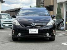 2013 Toyota PRIUS α