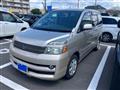 2006 Toyota Voxy
