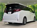 2023 Toyota Alphard Hybrid