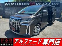 2020 Toyota Alphard Hybrid
