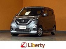 2022 Nissan Nissan Others