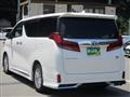 2022 Toyota Alphard Hybrid