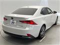 2017 Lexus IS