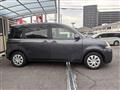 2010 Toyota Sienta