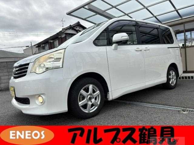 2010 Toyota Noah