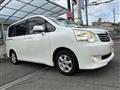 2010 Toyota Noah