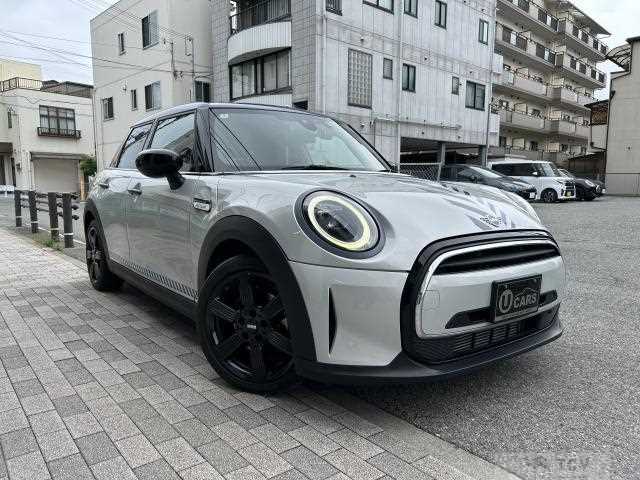 2022 BMW MINI