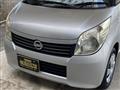 2011 Nissan ROOX