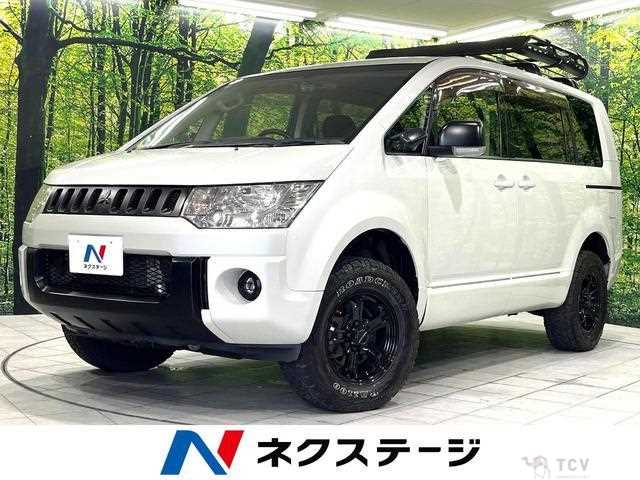 2013 Mitsubishi Delica D5