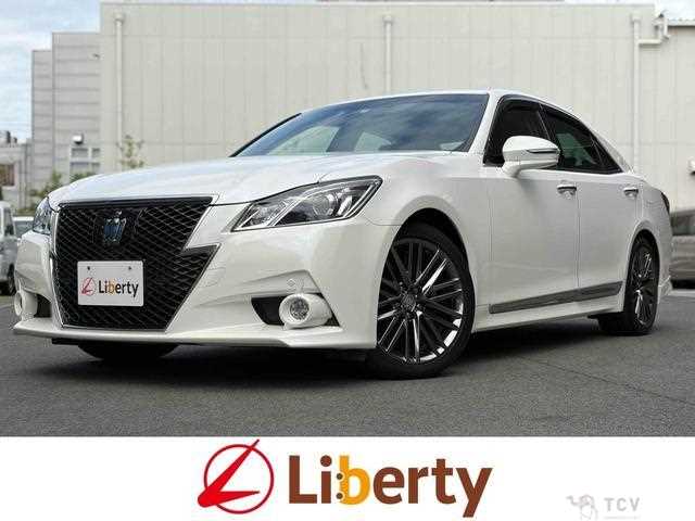 2013 Toyota Crown Hybrid