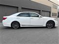 2013 Toyota Crown Hybrid