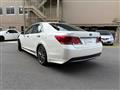 2013 Toyota Crown Hybrid