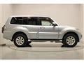 2015 Mitsubishi Pajero