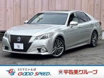 2013 Toyota Crown Hybrid