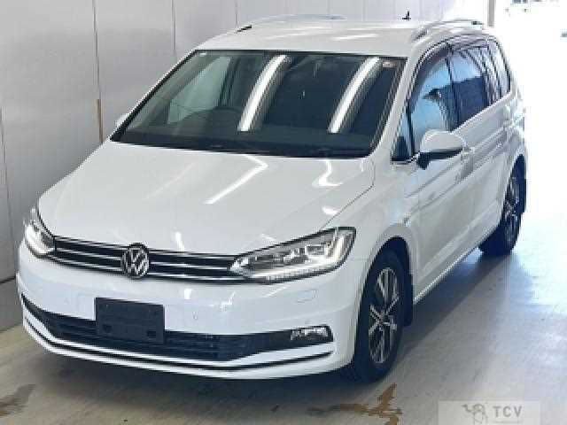 2023 Volkswagen Golf Touran