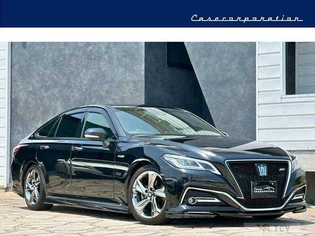 2019 Toyota Crown Hybrid