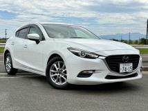 2018 Mazda Axela