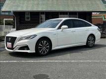 2019 Toyota Crown Hybrid