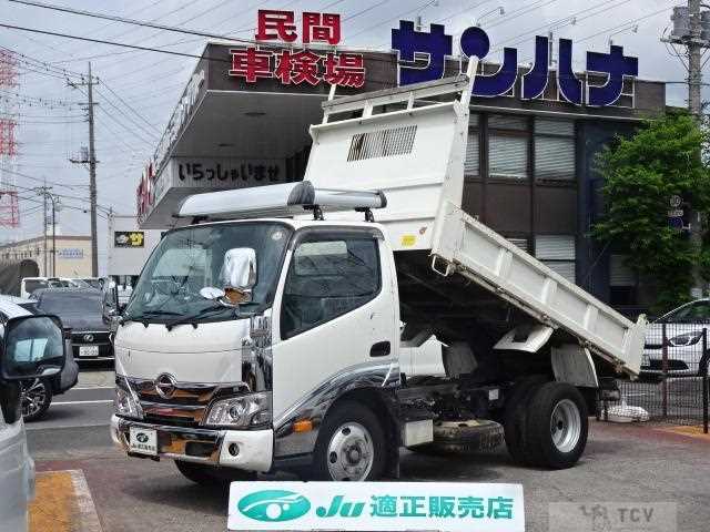 2021 Hino Dutro