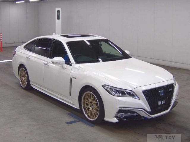 2019 Toyota Crown Hybrid