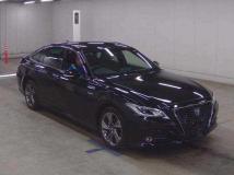 2019 Toyota Crown Hybrid