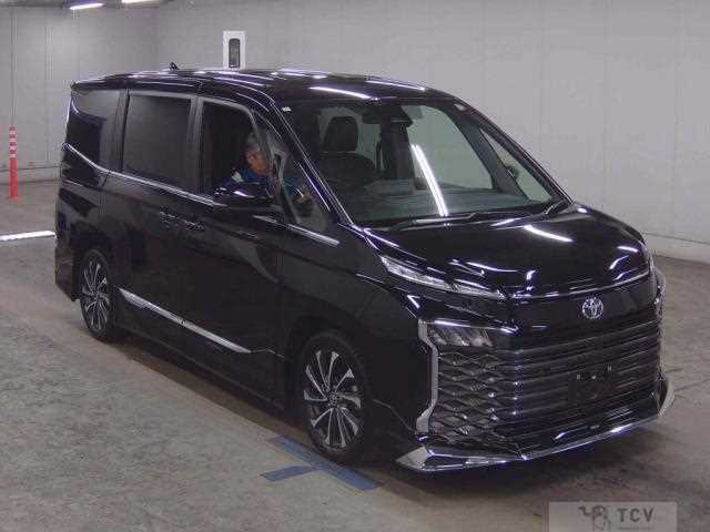 2023 Toyota Voxy