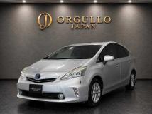 2013 Toyota PRIUS α