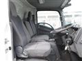 2018 Isuzu Elf Truck