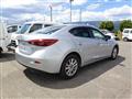 2017 Mazda Axela
